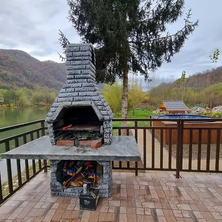 Vikendica Mihic