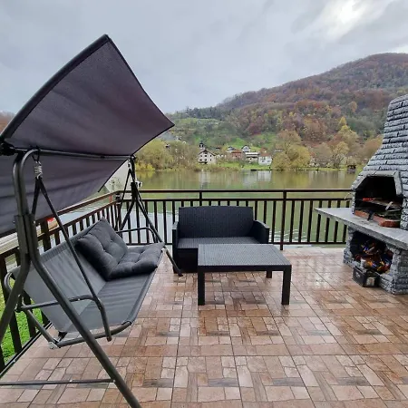 Vikendica Mihic * Zvornik