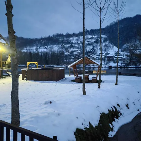 Hébergement de vacances Vikendica Mihic *