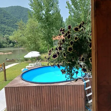 Vikendica Mihic * Zvornik