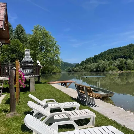 Vikendica Mihic * Zvornik